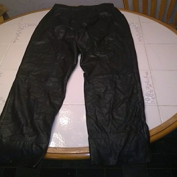 Black leather pants size 10 Tall collection 2 - Picture 2 of 2
